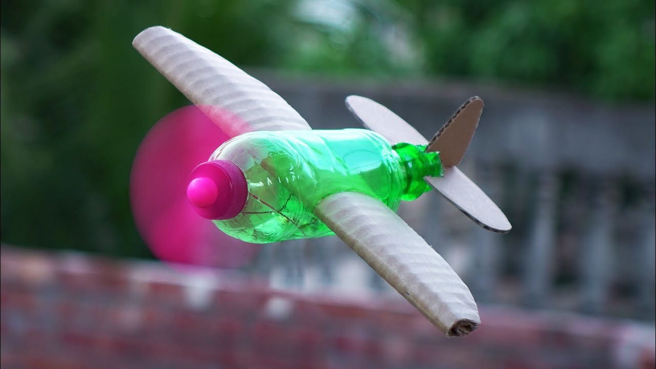 How to Make a Flying Airplane using Plastic Bottle and Cardboard