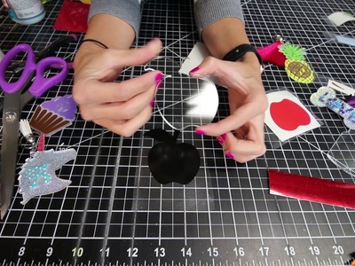 How to make an acrylic keychain using vinyl, acrylic keychain blank how to video