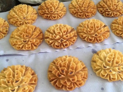 How to make flower-shaped cookies June 2017