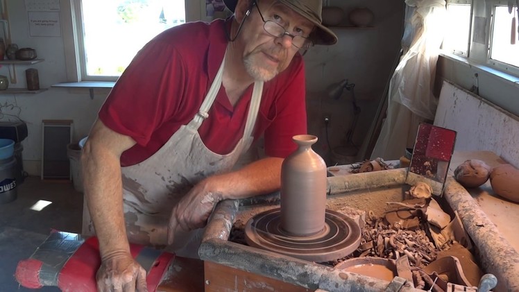 How to throw a cylindrical closed in bottle form !