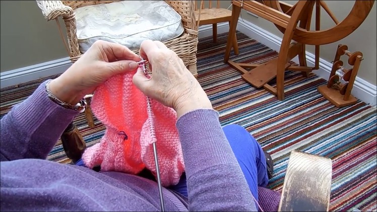 Knitting Much Faster English Method