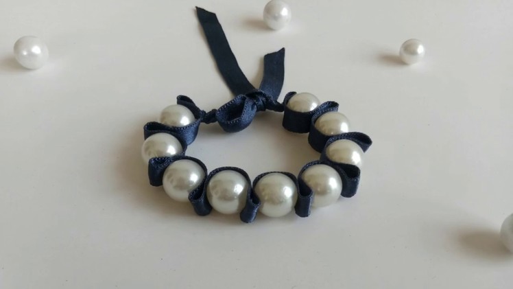 Ribbon and Pearl Bracelet.Making bracelets.How to make bracelets.Friendship bracelets.Pearl bracelet