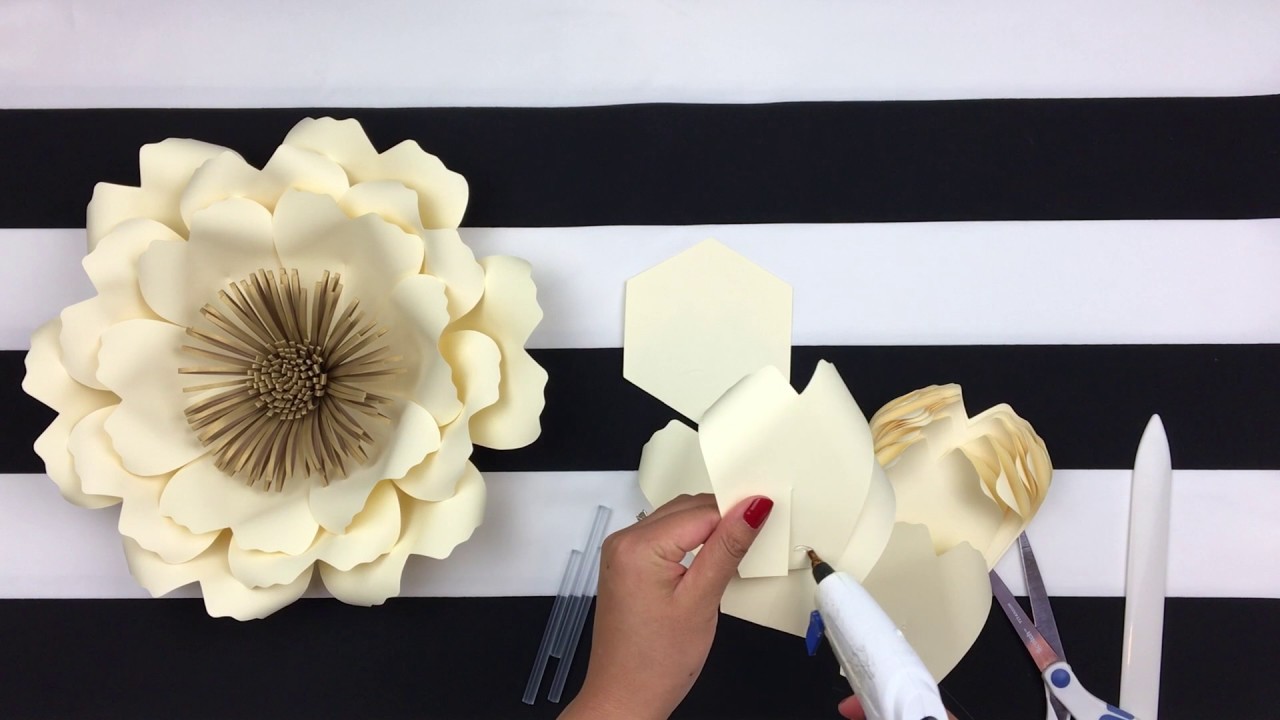 paper flower backdrop template diy paper flower backdrop flowers template 14 paper flower backdrop template diy paper flower backdrop flowers template 14