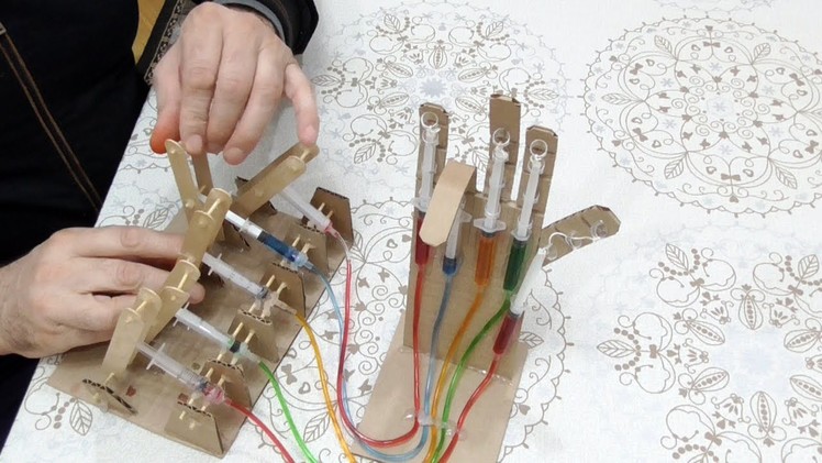DIY - How to make amazing syringe robot hand