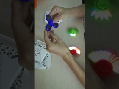 LED Fidget Spinner with 8 LED Beads 32 Patterns