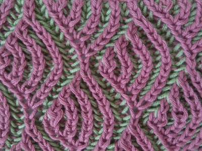 Fish scales, two-color brioche stitch knitting pattern + free chart