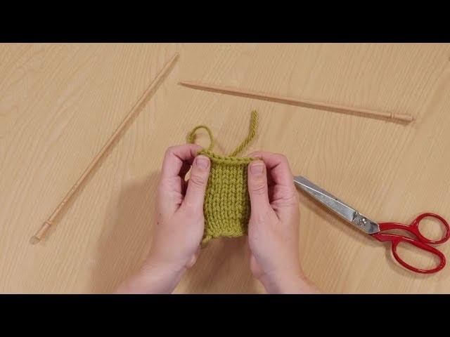How to Cast Off for knitting with Rosee Woodland