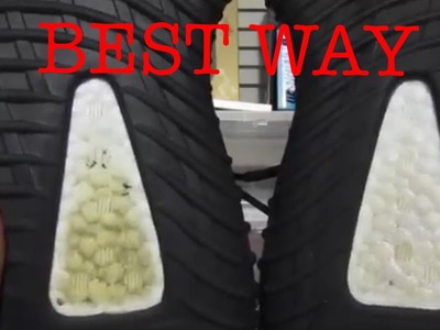 HOW TO CLEAN YOUR BOOST ON YEEZYS!!!! (Super simple)