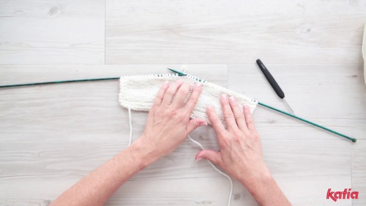 How to Pick Up a Dropped Purl Stitch