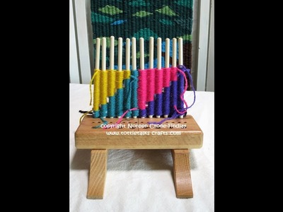 Peg Loom weaving techniques How to make color joins and weave from a chart