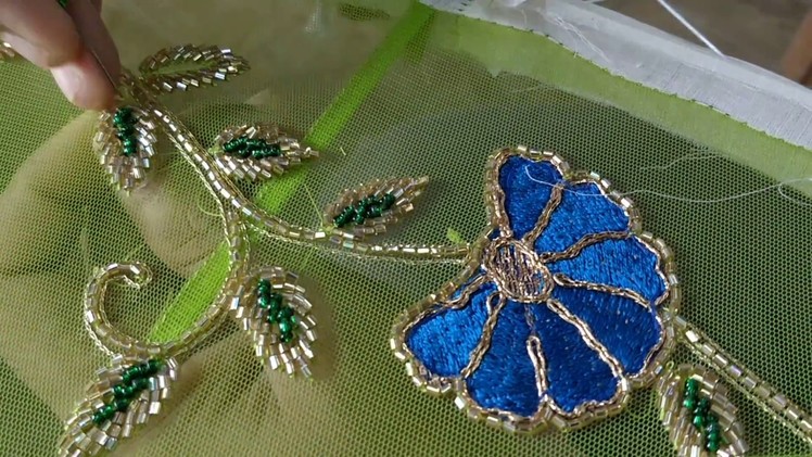 How to make a leaf using cylindrical beads embroidery