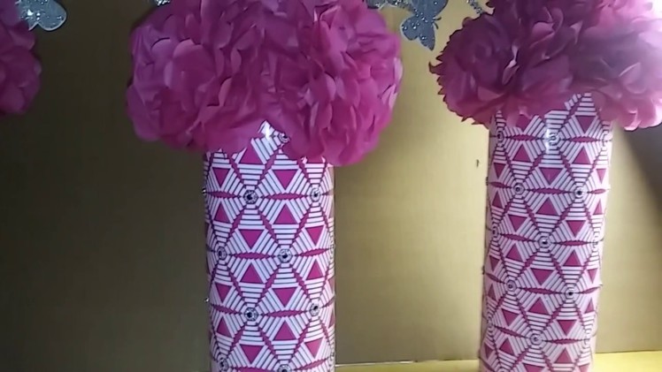 DIY Dollar Tree Centerpieces using Place-Mats to make a vase