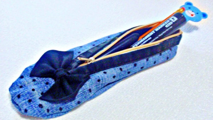 DIY Denim Shoe Pencil Pouch.Case Out of Old Jeans (Easy & No Sew)