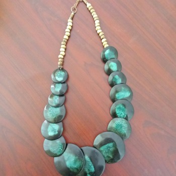 coral green necklace