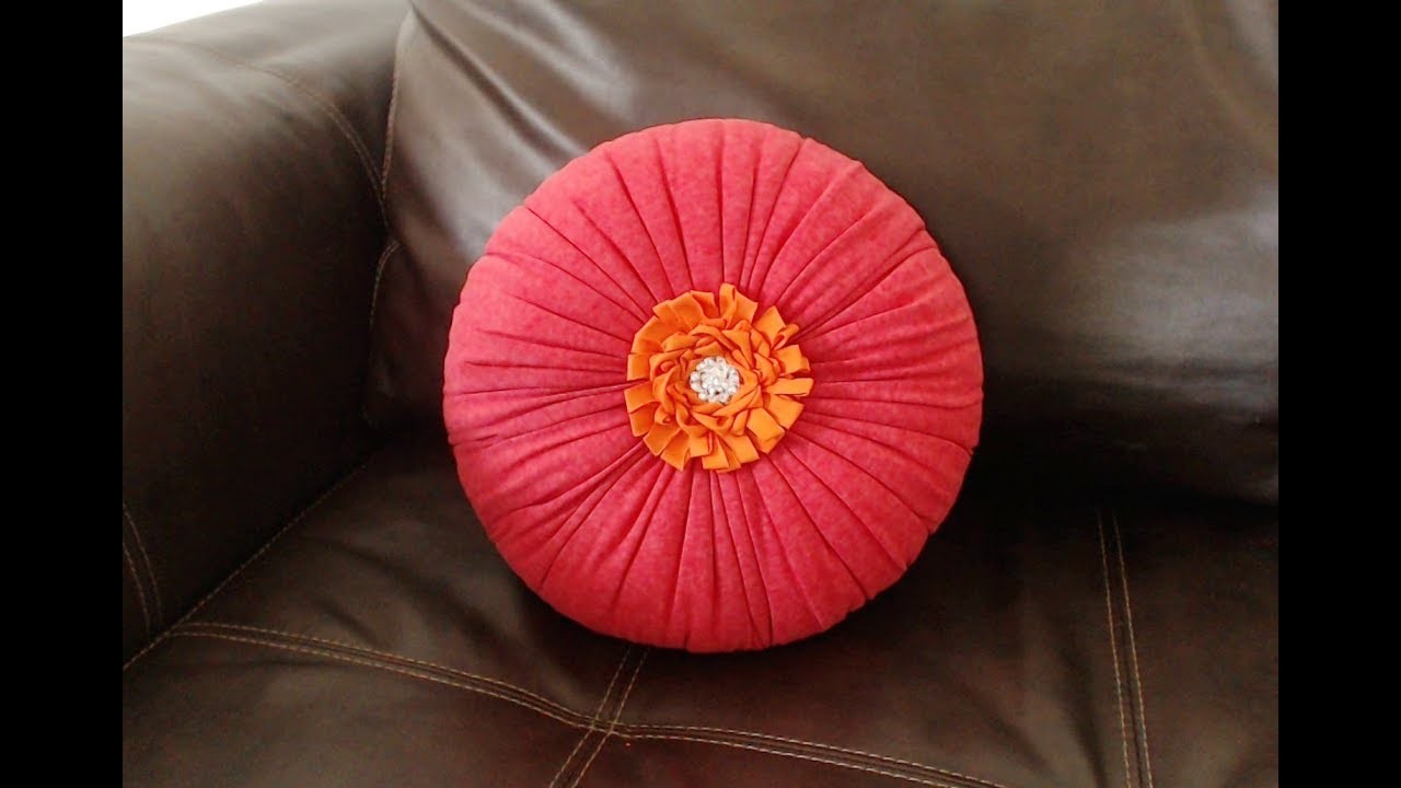 how-to-make-a-deco-pillow-with-recycled-t-shirt-easy-method