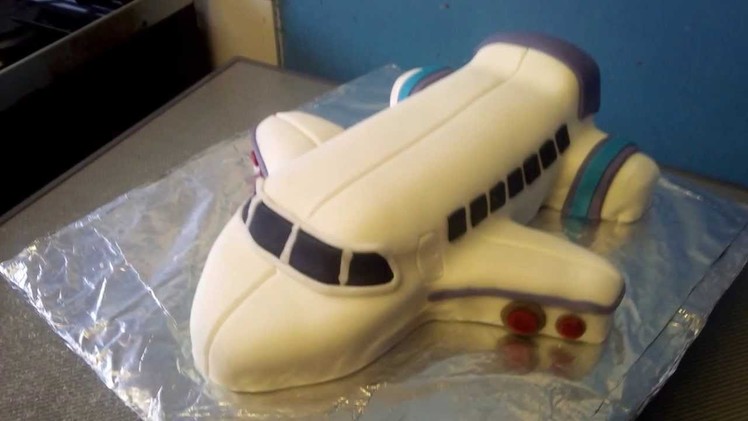 How To Make an Aeroplane Cake