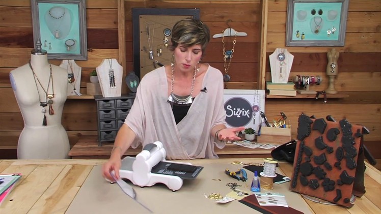 Sizzix Maker Challenge with Michaels: Fringe It Up!