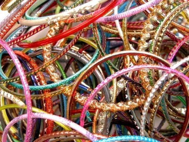 Waste bangles crafts