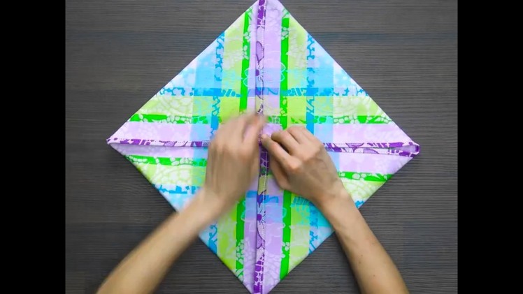 5 Minute Crafts  Easy and stylish ways to fold a napkin  Perfect