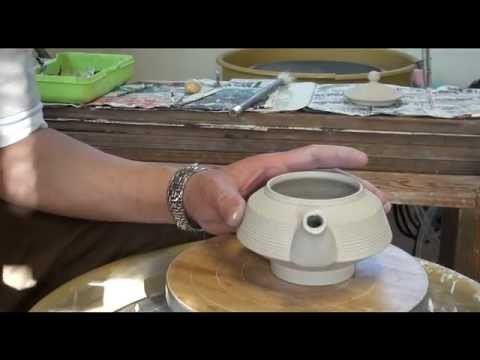 92. Throwing. Making a Flat Porcelain Teapot #3 with Hsin-Chuen Lin