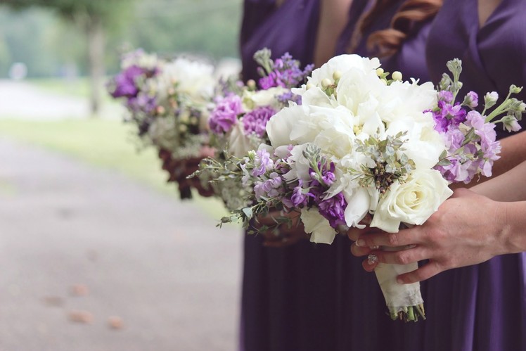 DIY Bridal Bouquet: How to Make a Gorgeous Bridal Bouquet with Flowers and Ribbons