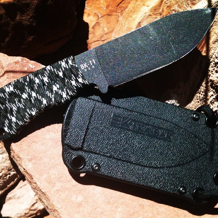 How to paracord wrap your knife handle (SUPER SIMPLE)
