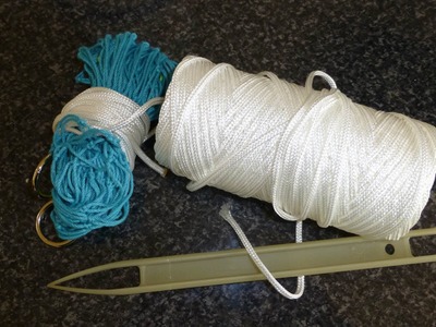 Netmaking 9 -Attaching a cord to a purse net