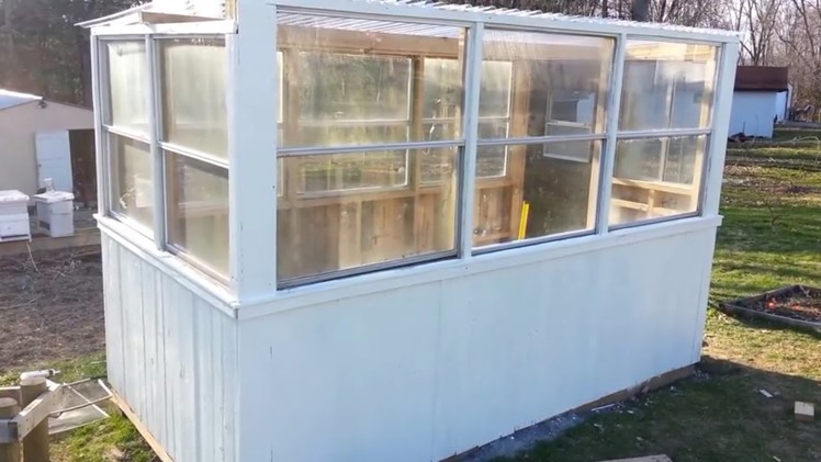 Building a greenhouse with old windows and pallets