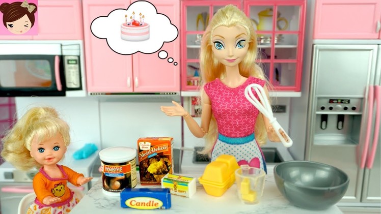 Frozen Elsa and Her Baby Bake a Cake - Doll Kitchen with Toy Microwave, Oven, Regrigerator