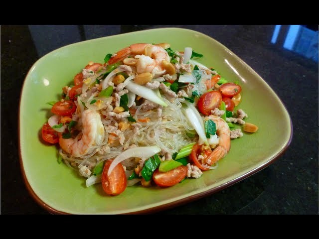 Glass Noodle Salad Recipe (Yum Woon Sen) ยำวุ้นเส้น - Hot Thai Kitchen!