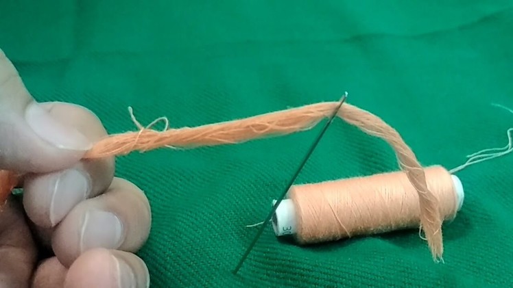 ImpossiBLE HACk wiTH SEwinG THREAd aND NEEDLe