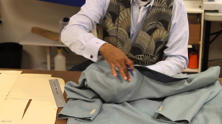 Master Tailoring Tip: Lowering the Back Collar to Get Rid of Excess Fabric Roll on a Jacket