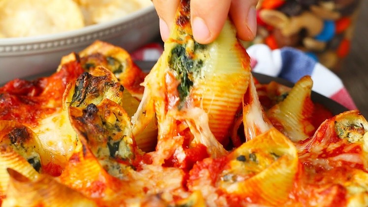 Pull-Apart Stuffed Pasta