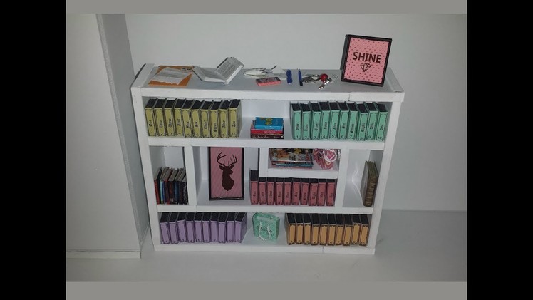 How to make a Doll Book Shelf and Books