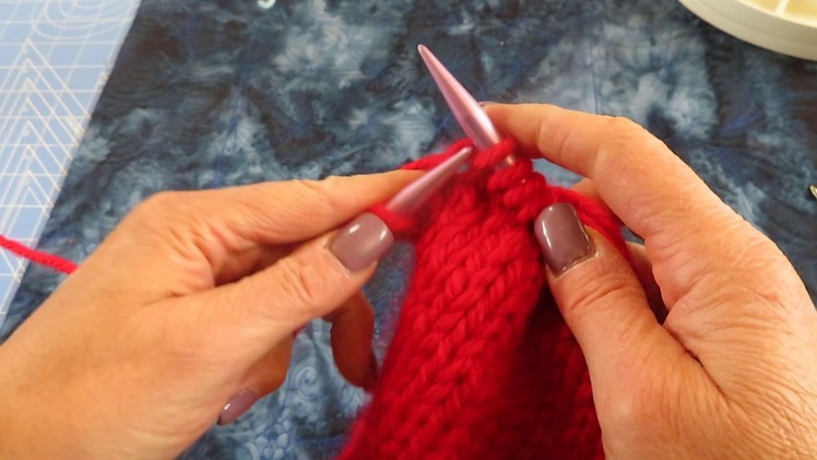 Lesson 7 d - joining yarn in the middle of your work and weaving in the ends