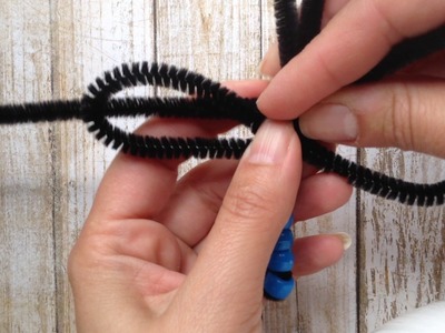 The Easiest Way to Make Pipe Cleaner Butterflies