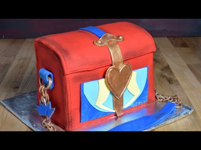 DISNEY DESCENDANTS - EVIE RED BOX PURSE CAKE by HANIELA'S