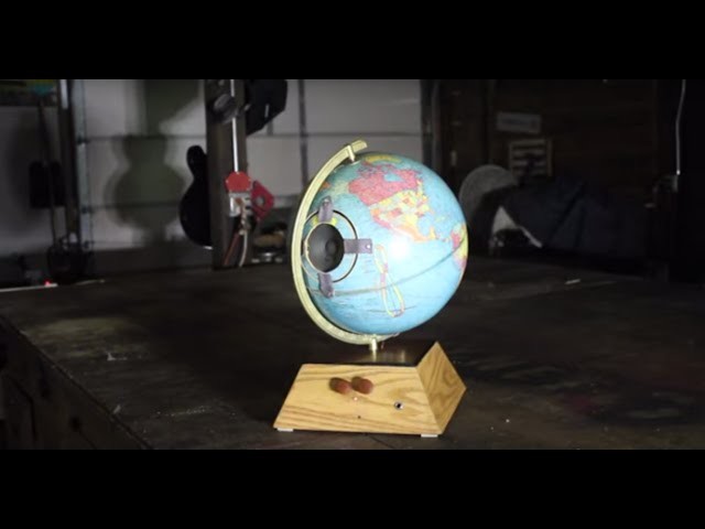 Make a Battery-Powered Leslie-style Speaker in a Globe