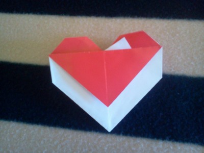 Origami heart with pocket (Folding instructions) - Corazon de papel con bolsillo para notas