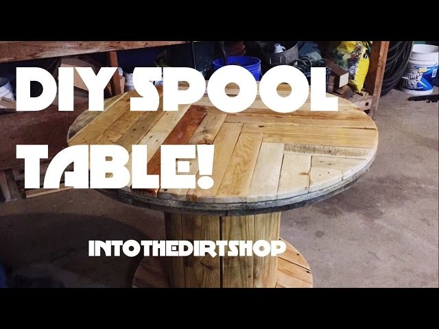 DIY Pallet Spool Cafe Table!