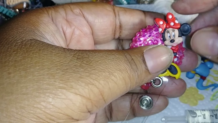 How to glue your button for badge holder tutorial