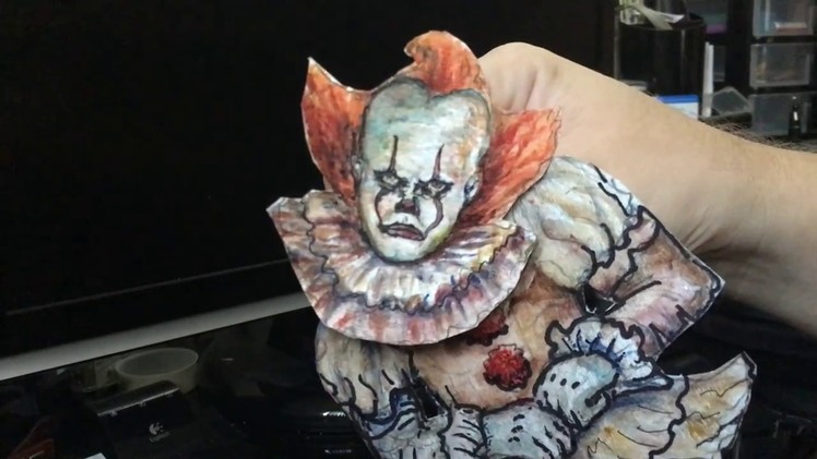 HOW TO MAKE IT (PENNYWISE) DANCING CLOWN PUPPET - (2017) NEW IT MOVIE REMAKE