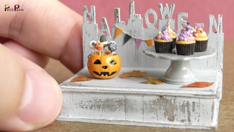 DIY Miniature Halloween Cake Pops & Cupcakes | Petit Palm