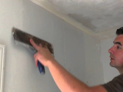 How to apply a skim coat on walls