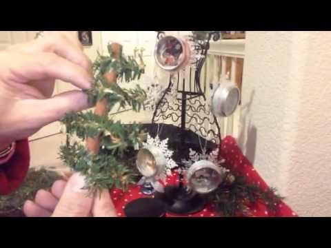 Altered lids into Christmas Ornaments
