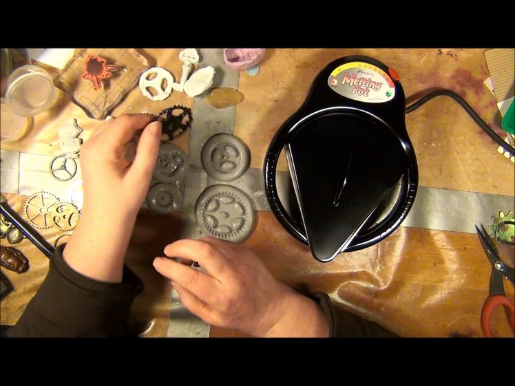 TUTORIAL - How to make mold-n-pour molds and use them with clay and utee