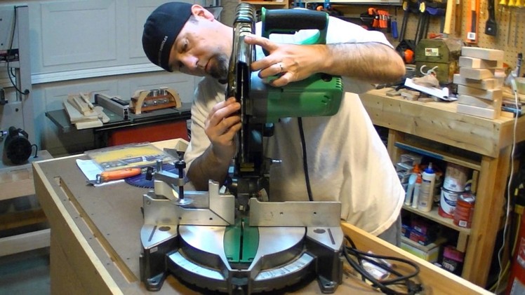 How to change a miter saw blade