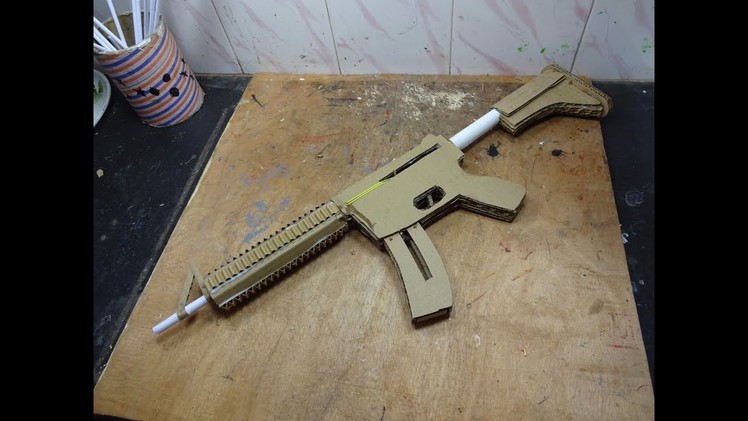 How to make a m4 that shoots - with magazine - (cardboard gun)