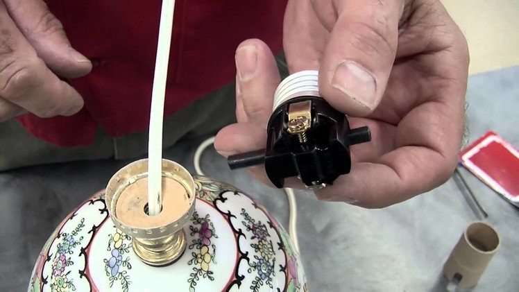 How to replace a lamp switch and socket