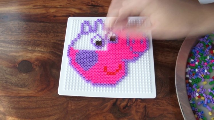 Peppa Pig - Pyssla perler beads Pixel Art Timelapse